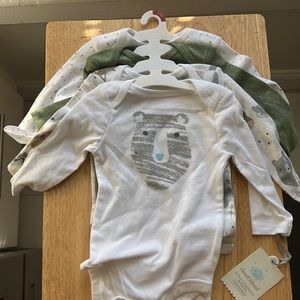 Cloud Island 4-Pack Long Sleeve Bodysuits